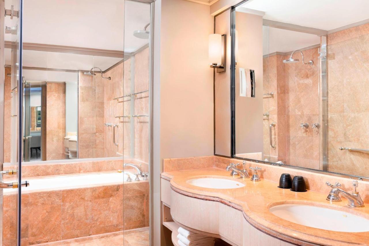 1 King Bed City View 1-Bedroom Suite,1398457049:JPEG