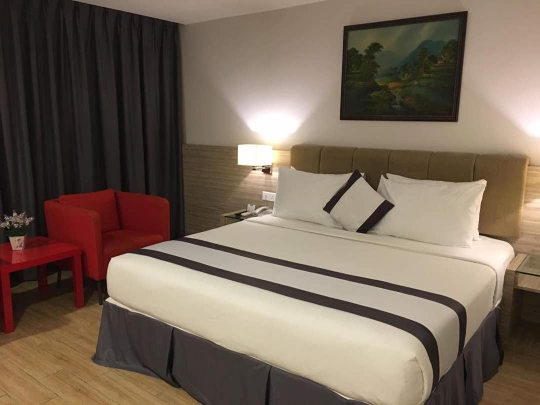 Executive Room,728603053:JPEG