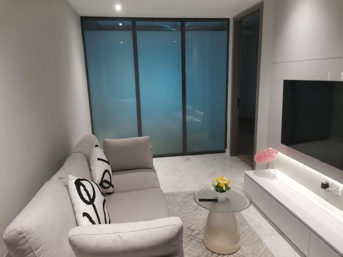 One-Bedroom Apartment,1390814009:JPEG
