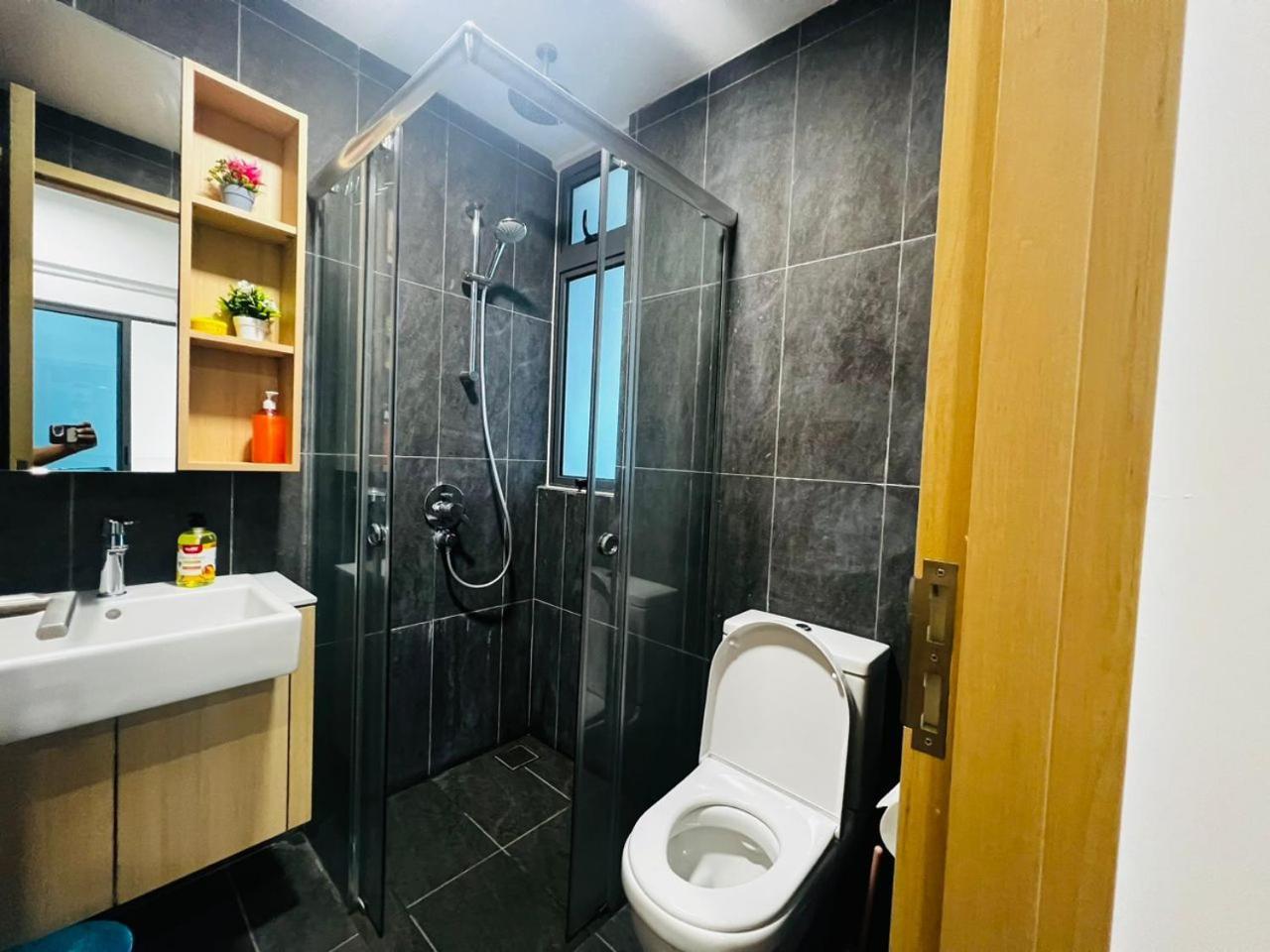 Three-Bedroom Premium Apartment Balcony,1627654064:JPEG