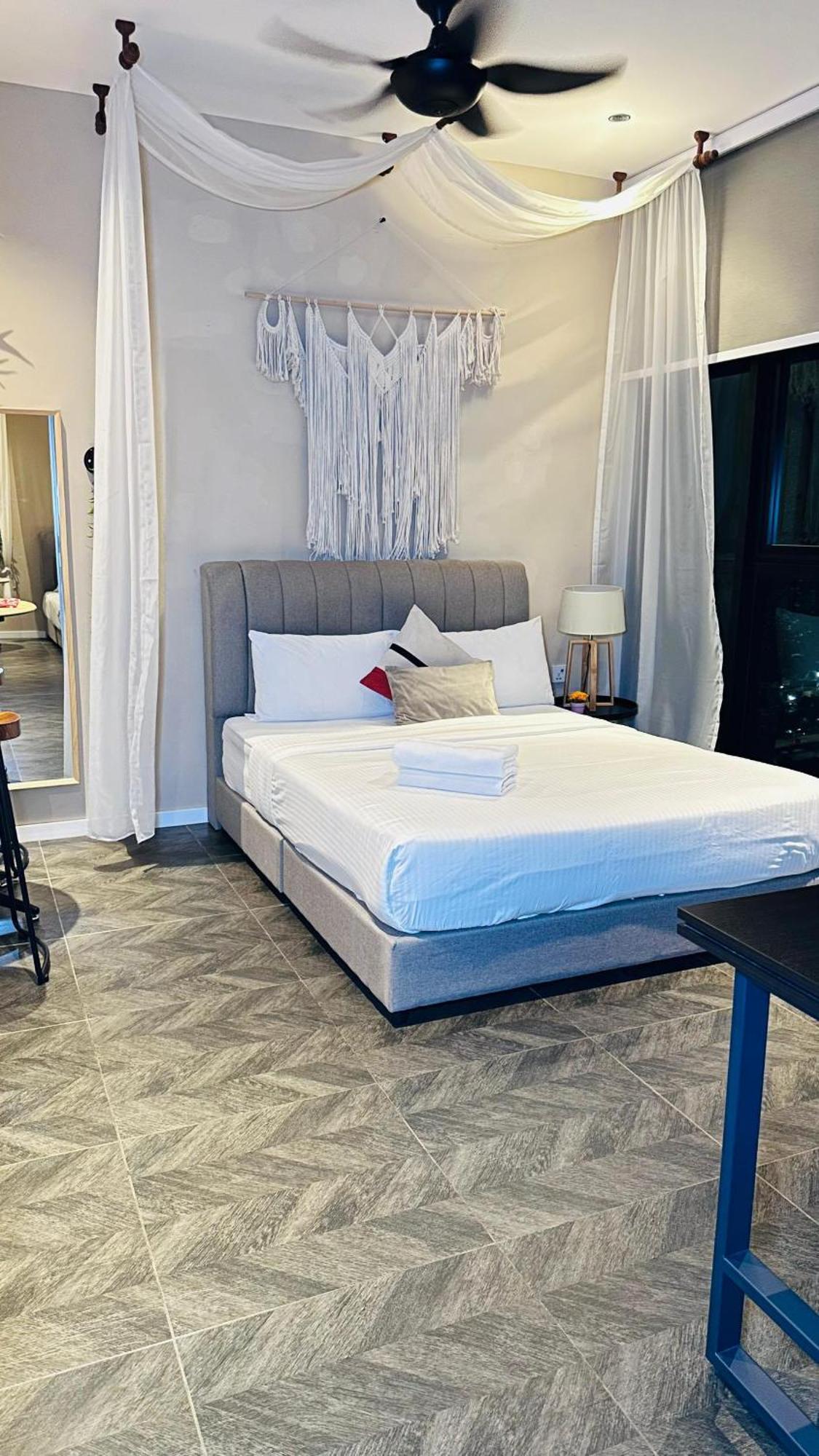 Junior Suite,1643298156:JPEG