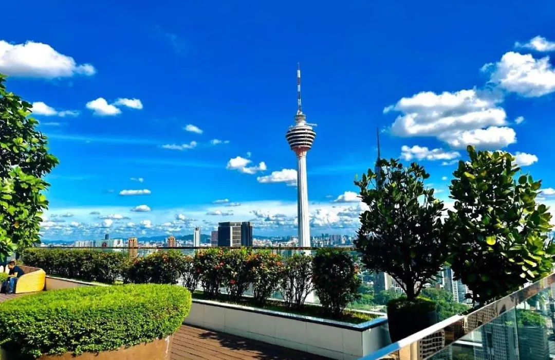 The Platinum Klcc By Moonlight-1