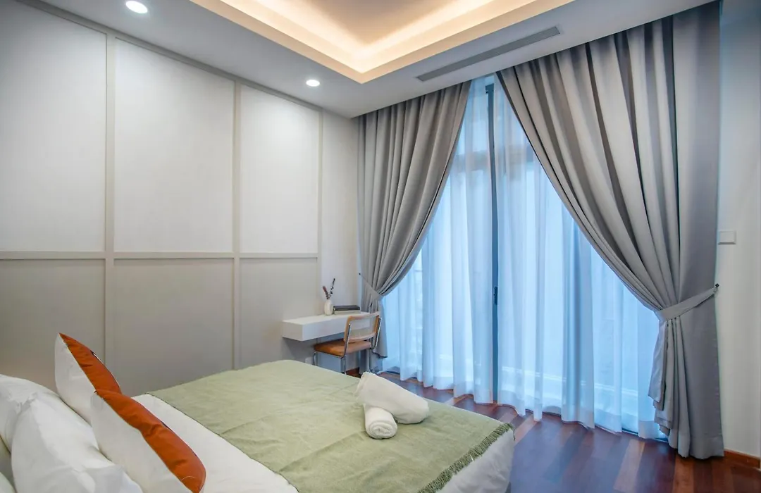 Royce Residence Klcc By Cobnb-1