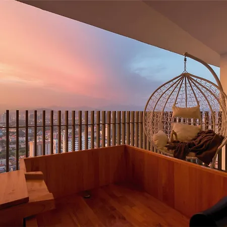 The Colony & The Luxe Signature Suites, Klcc-2