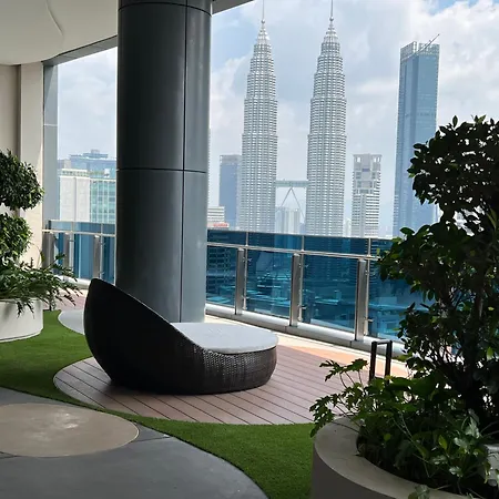 Eaton Premier Suite Klcc-2