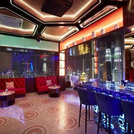 La Platinum Klcc-2