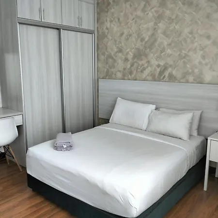 Mercu Summer Suites Klcc By Lumi Homes-3