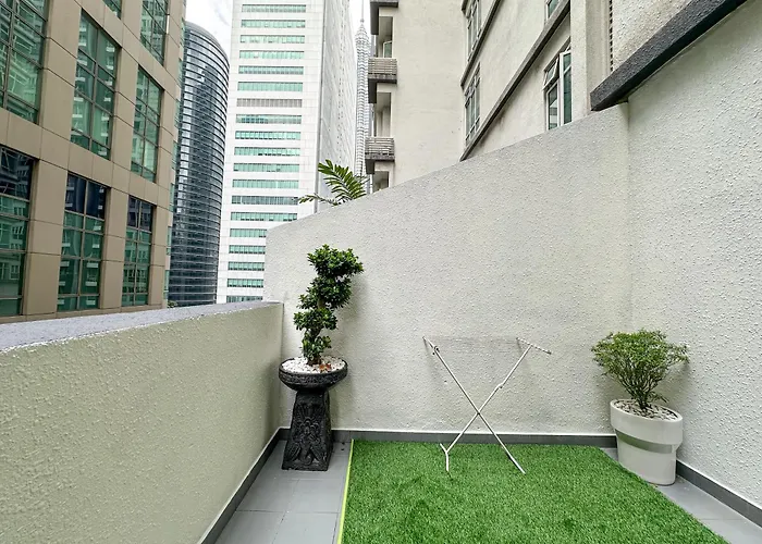 Klcc Suites By Nhb