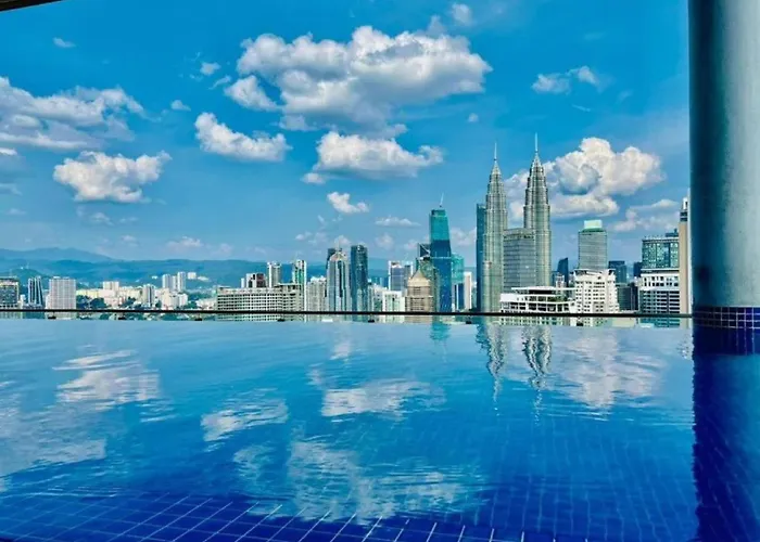 Luxe Colony Klcc By Sky Pool