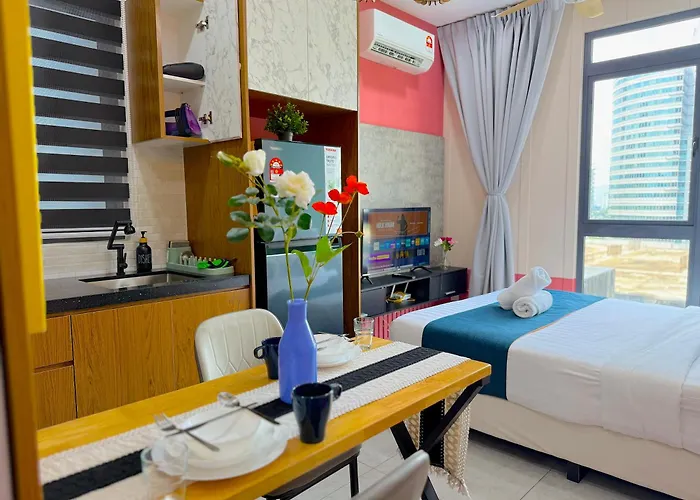 Neu Suites By Serenity Homes Near Gleneagles, Klcc & Lrt