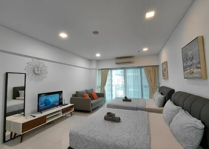 Ihomes33 Summer Suites Klcc Lrt, 2-4 Pax