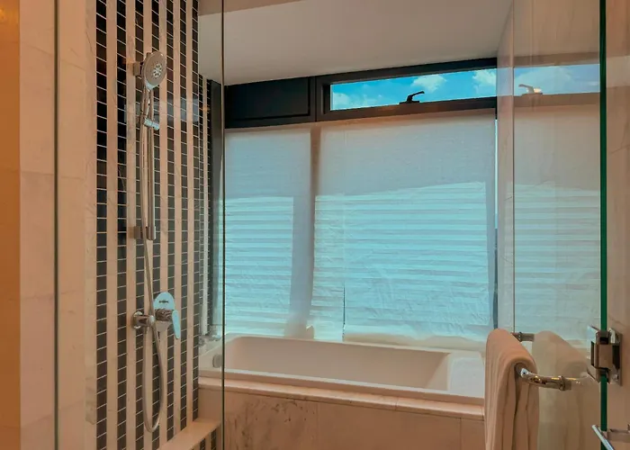 Eaton Residences By Sutera At Klcc