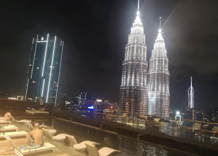 Star Holiday Sky Pool Klcc