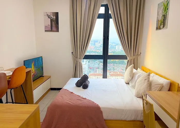 Neu Suites By Serenity Homes Near Gleneagles, Klcc & Lrt